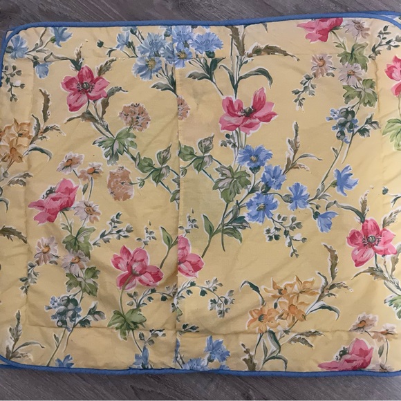 2 Laura Ashley 20 x 26 Floral Print Pillow Covers - Picture 2 of 5